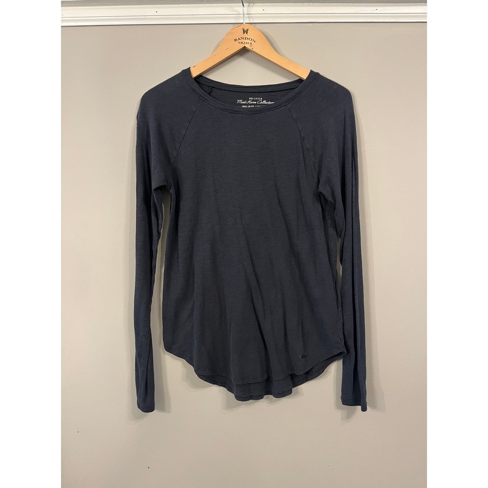 Hollister Must Have Collection Long Sleeve Raglan Tee Shirt Black XS